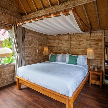 Meraki Luxury Villa เปมูเตรัน ภายนอก รูปภาพ