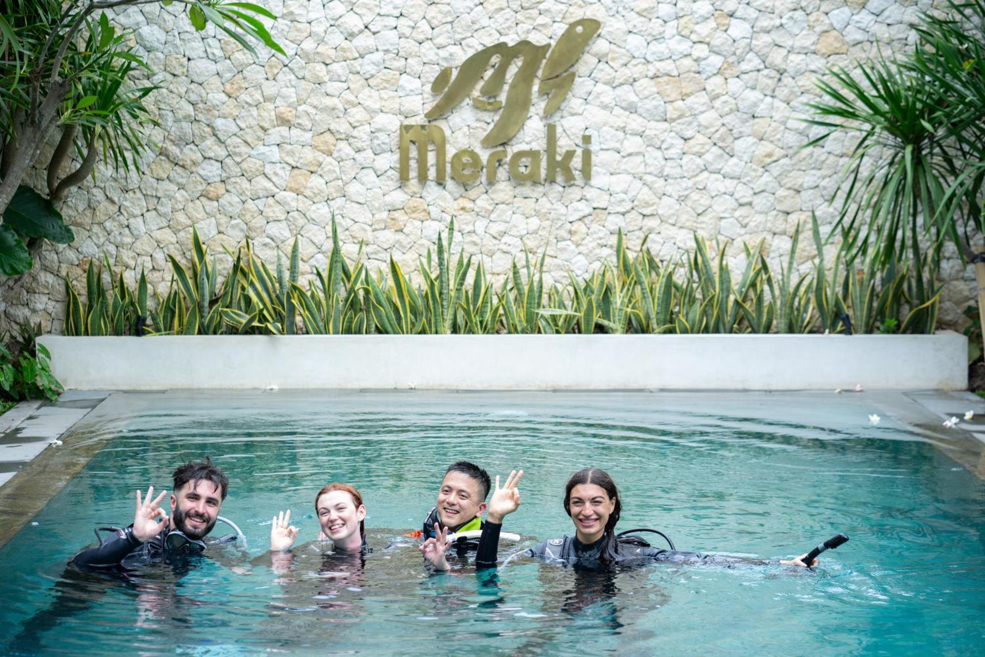 Meraki Luxury Villa เปมูเตรัน ภายนอก รูปภาพ
