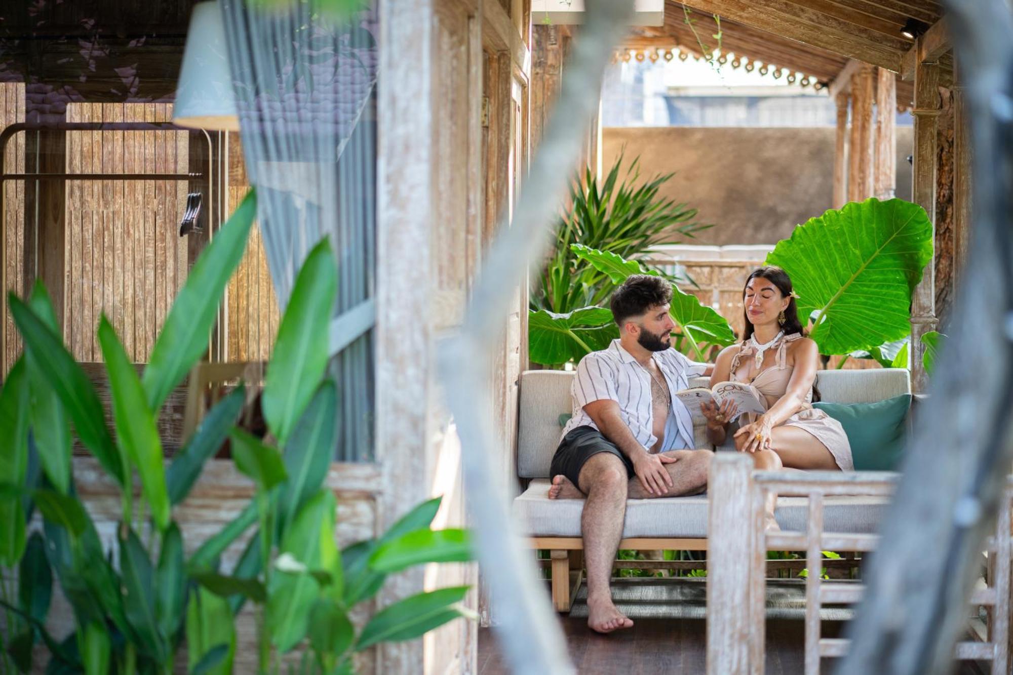 Meraki Luxury Villa เปมูเตรัน ภายนอก รูปภาพ