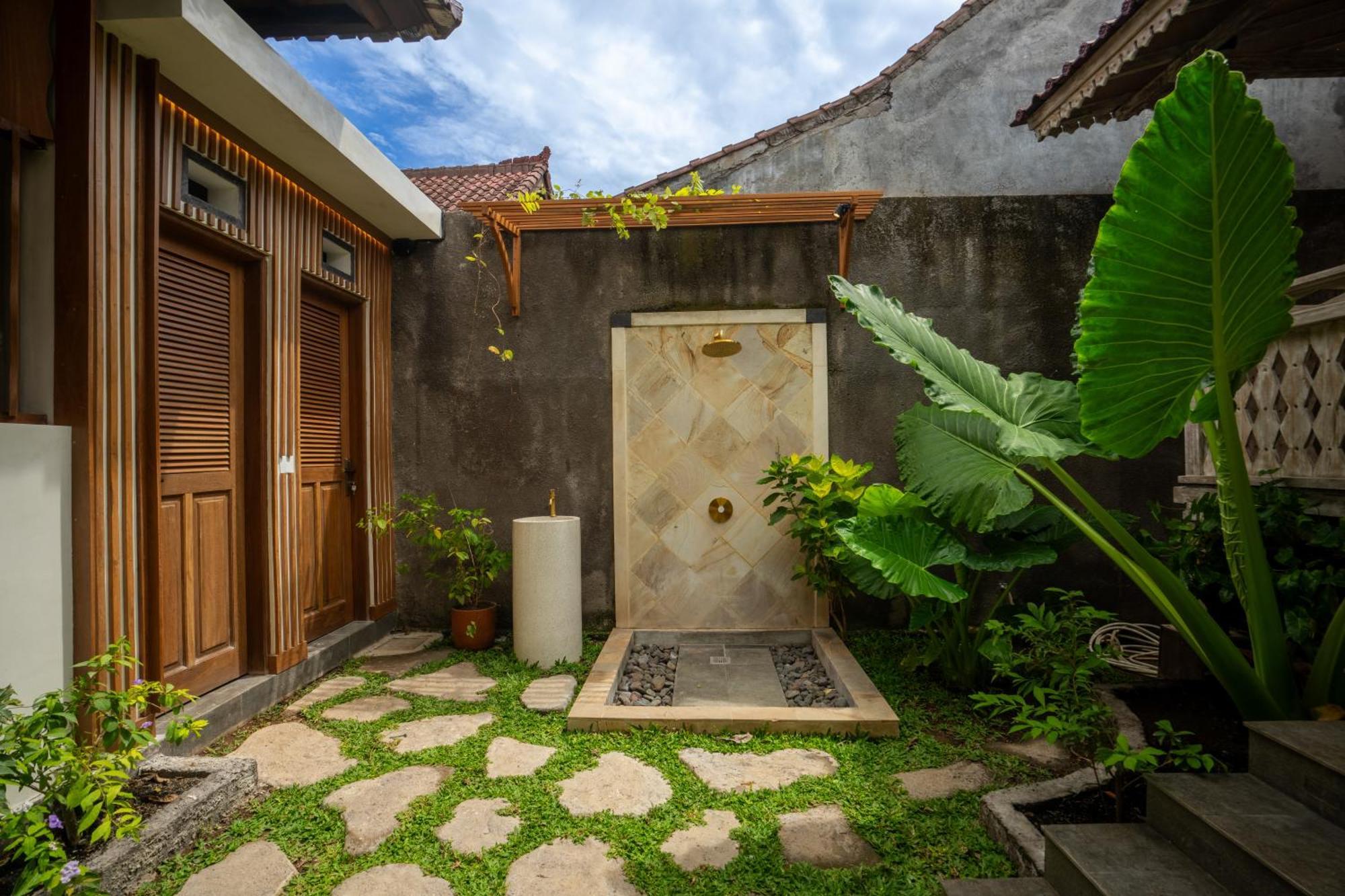 Meraki Luxury Villa เปมูเตรัน ภายนอก รูปภาพ