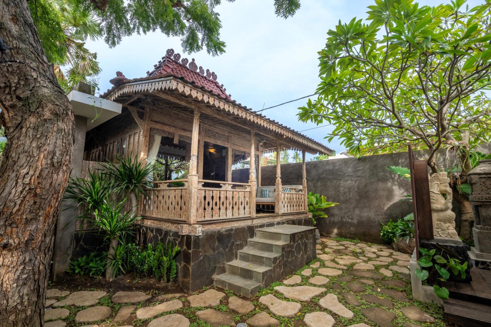 Meraki Luxury Villa เปมูเตรัน ภายนอก รูปภาพ