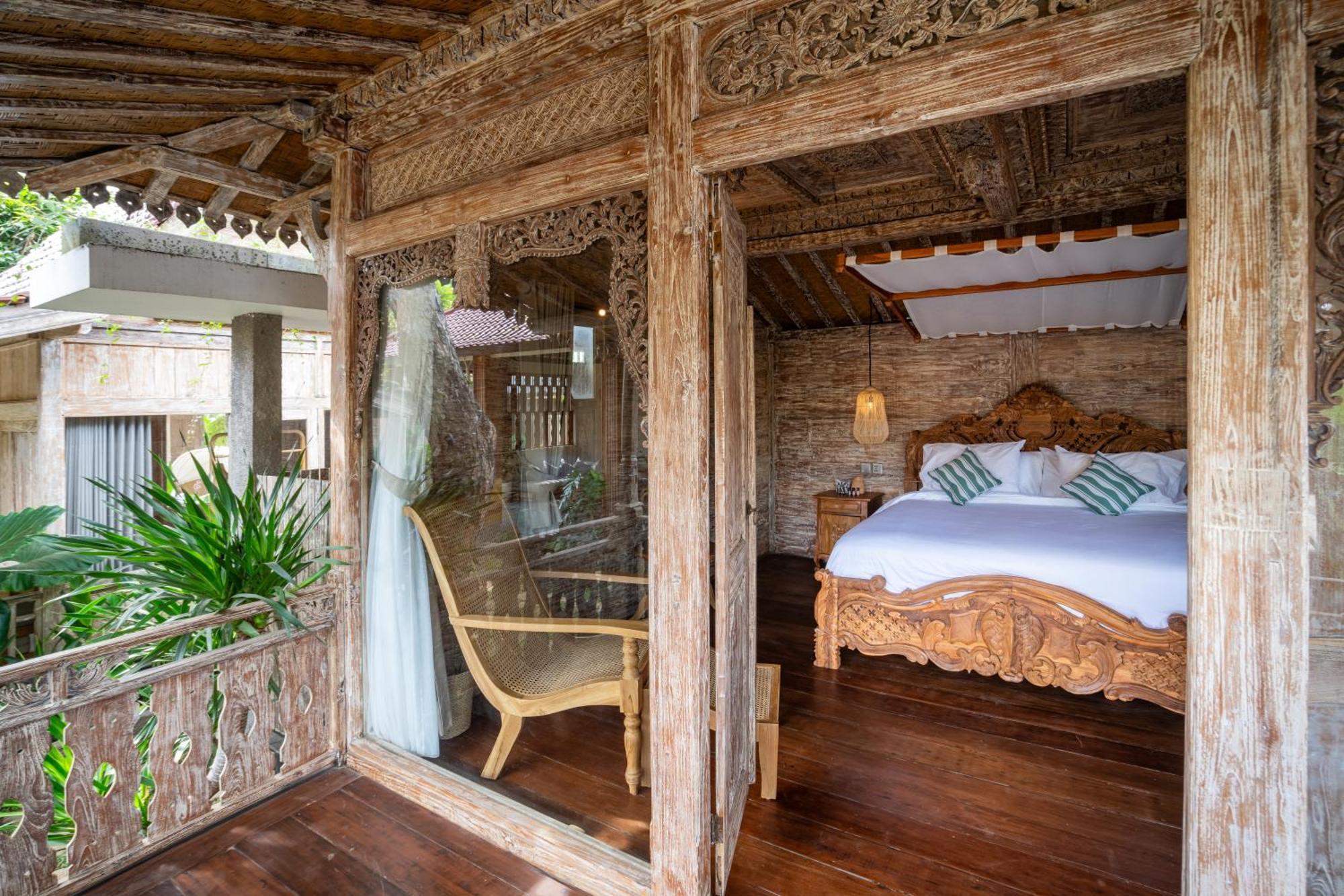 Meraki Luxury Villa เปมูเตรัน ภายนอก รูปภาพ