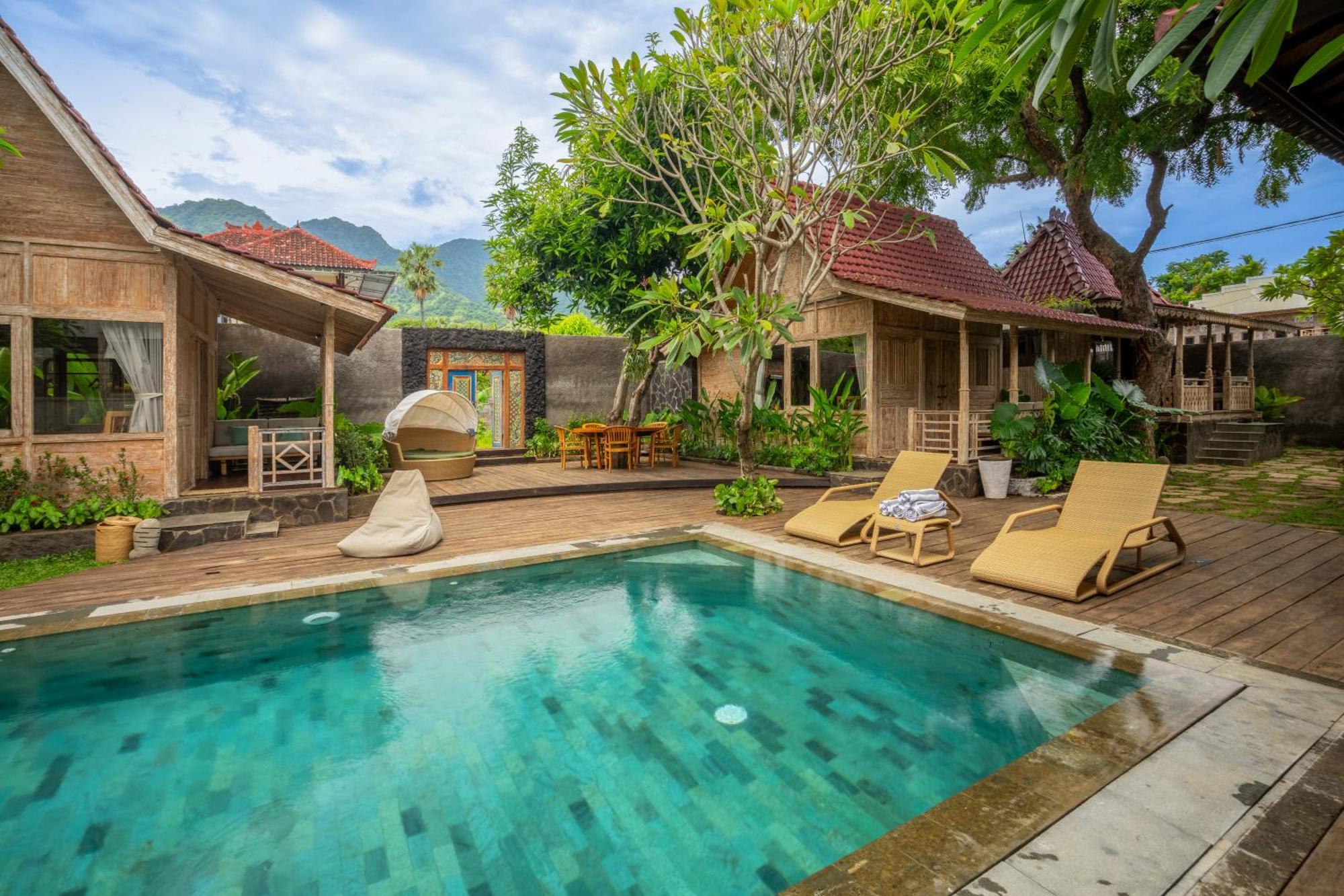 Meraki Luxury Villa เปมูเตรัน ภายนอก รูปภาพ
