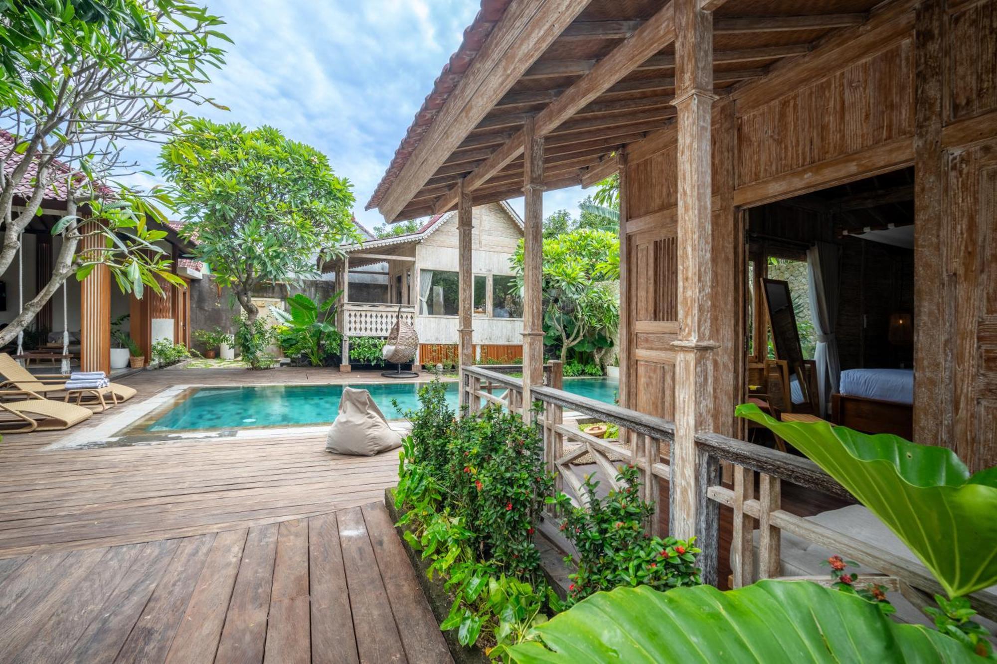 Meraki Luxury Villa เปมูเตรัน ภายนอก รูปภาพ
